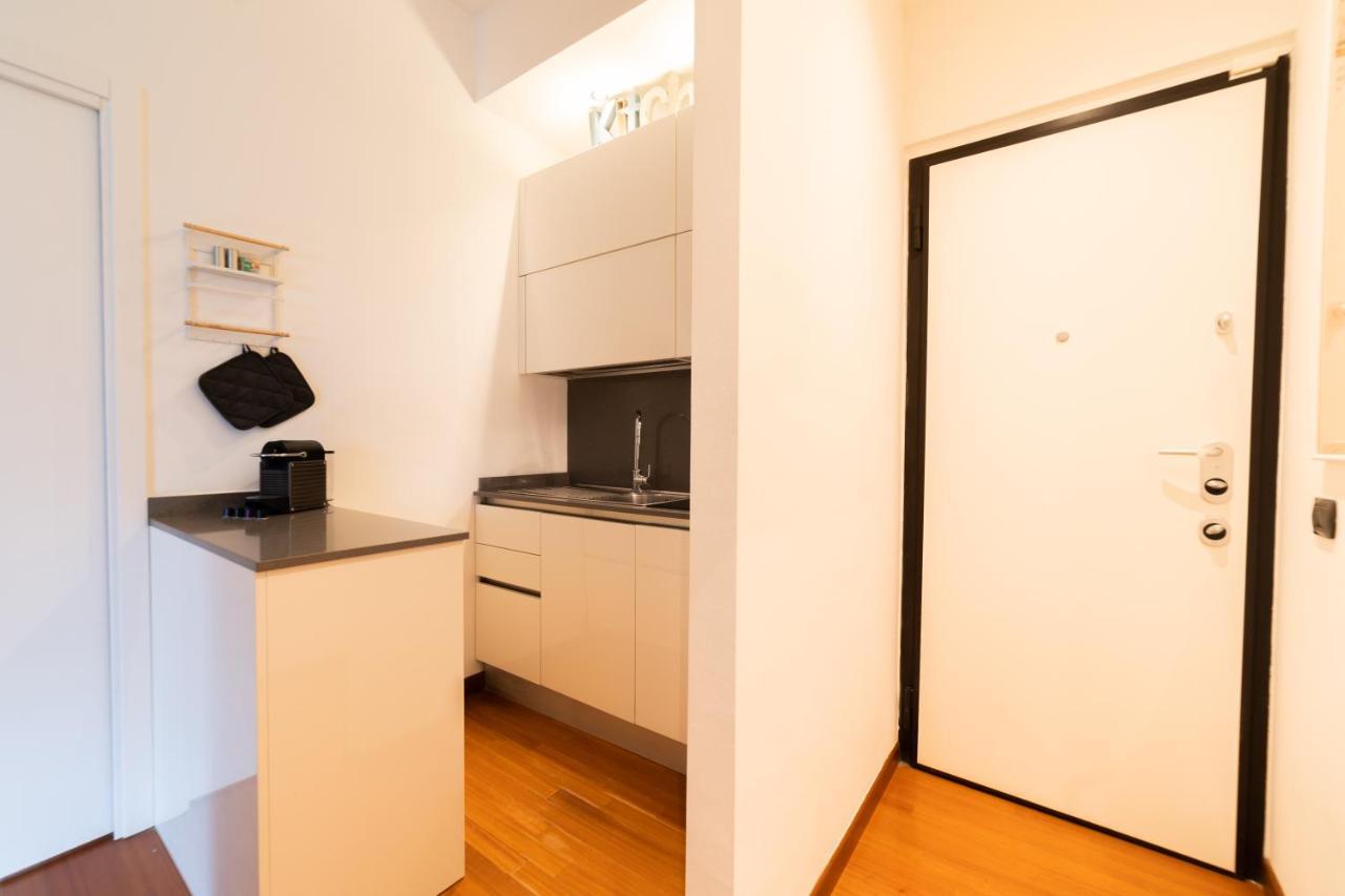 Citylife-Fiera Nuovo Apt Con Wifi & Netflix Milan Luaran gambar
